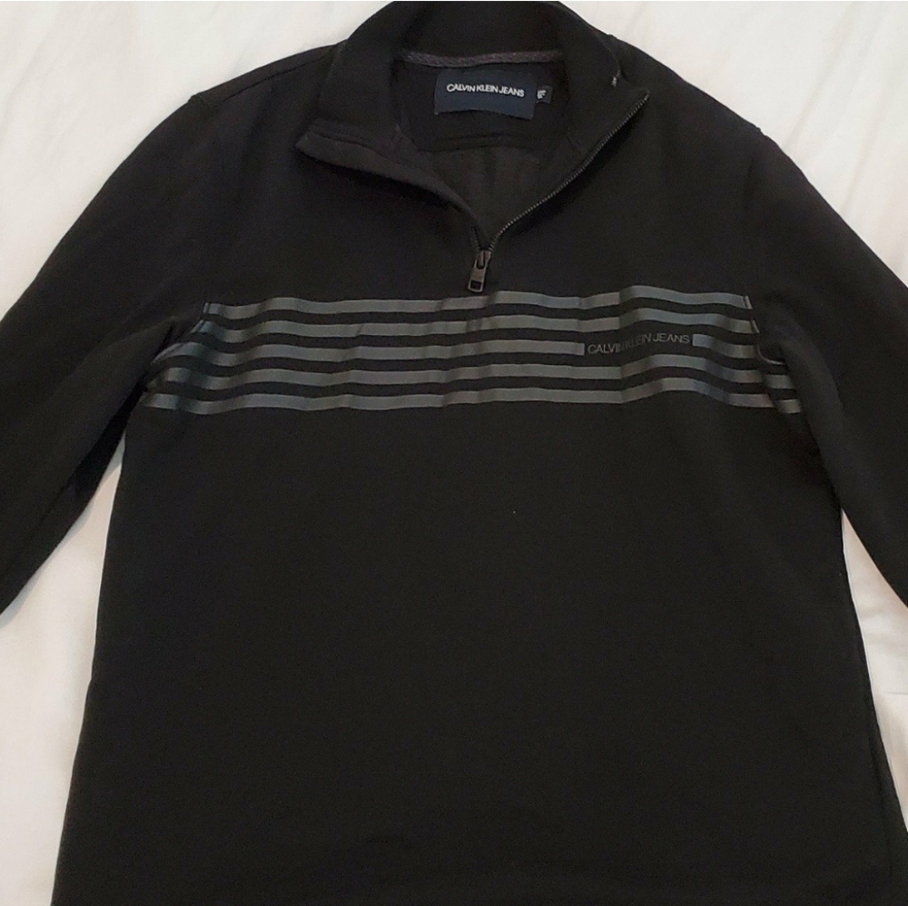 🖤Calvin Klien Quarter Zip Up Pullover🖤